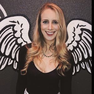 Meet your Posher, Danielle